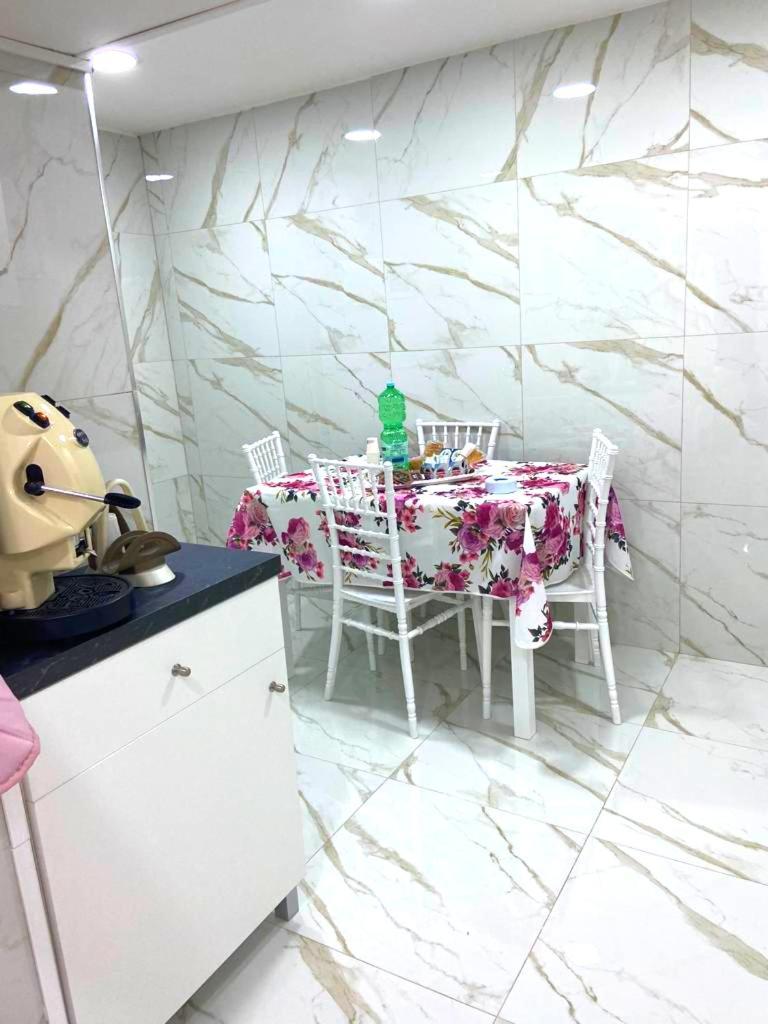 Blessing House Apartment เนเปิลส์ ภายนอก รูปภาพ